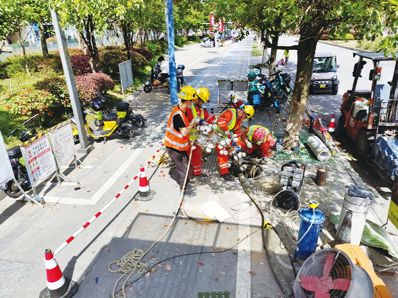  古浪UV-CIPP紫外光固化修复